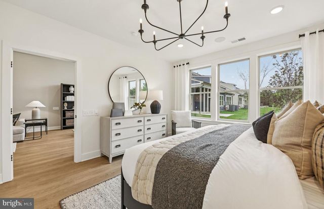 15461 PINK TOPAZ LN, Haymarket, VA 20169