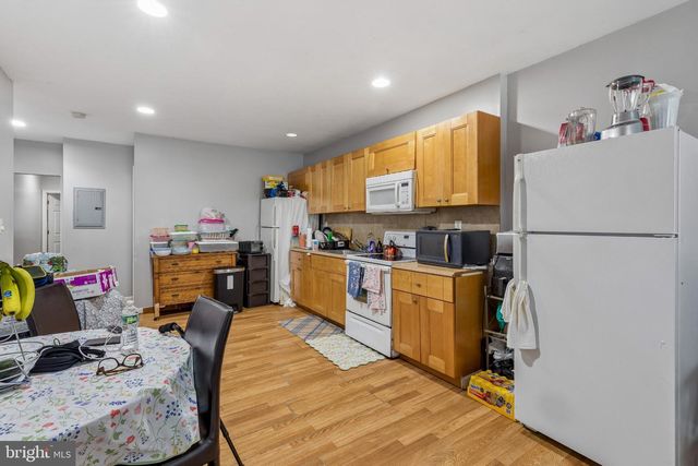 2460 N 79TH AVE, Philadelphia, PA 19150