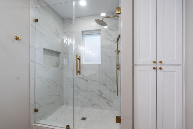 4411 Deer Lodge Drive, Houston, TX 77018