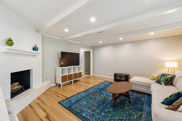 4411 Deer Lodge Drive, Houston, TX 77018