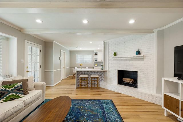 4411 Deer Lodge Drive, Houston, TX 77018