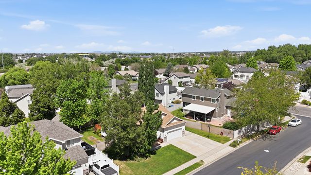 1178 S 70 W, Farmington, UT 84025