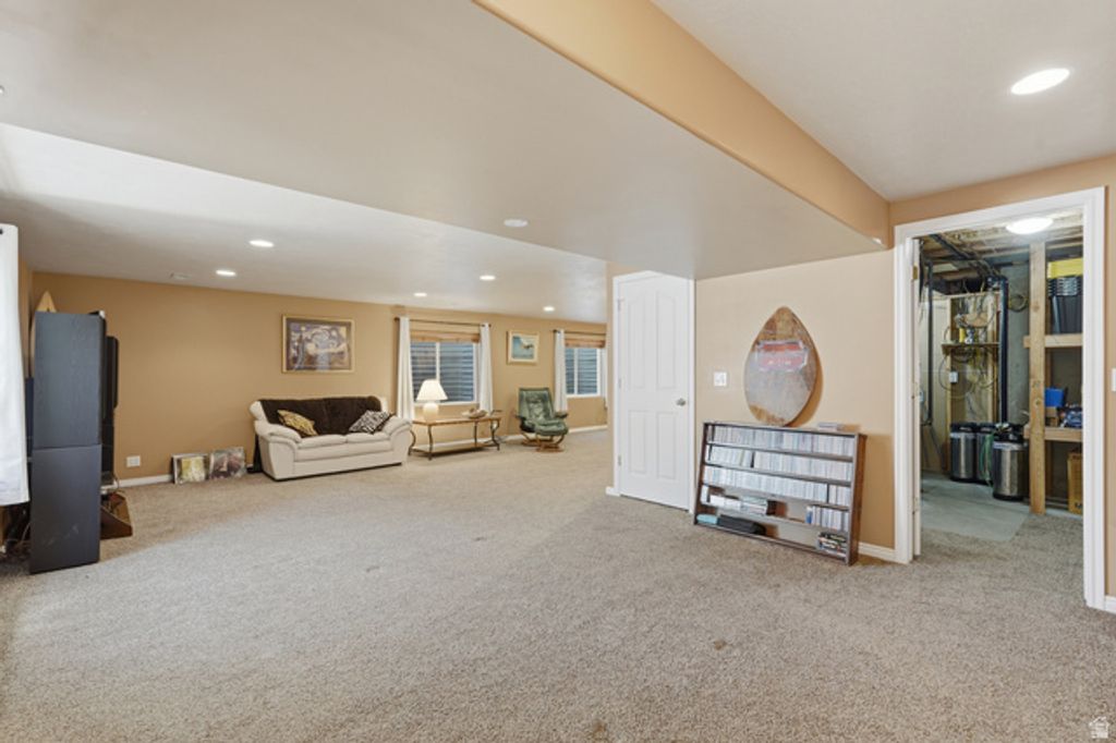Image 34 of property listing at 1178 S 70 W, Farmington, UT 84025