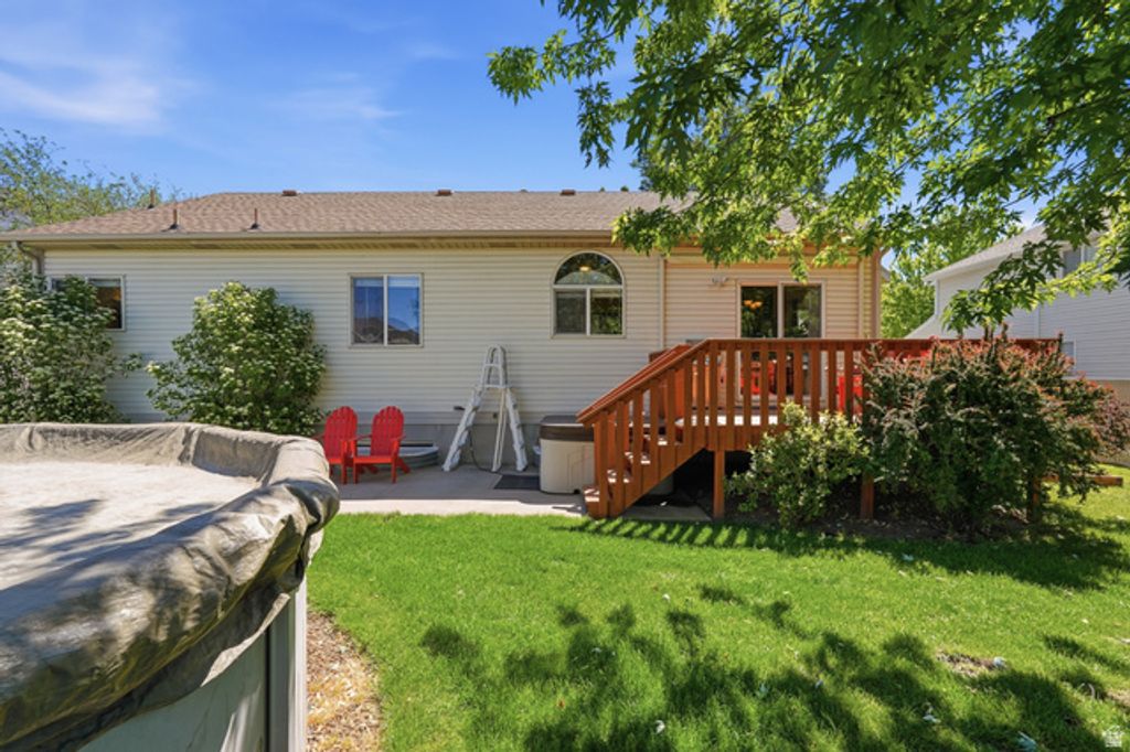 Image 37 of property listing at 1178 S 70 W, Farmington, UT 84025