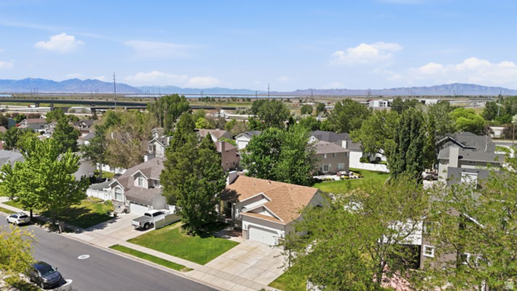 Image 48 of property listing at 1178 S 70 W, Farmington, UT 84025