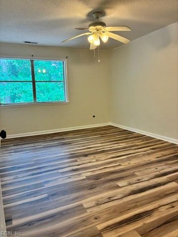1303 Glyndon DR, Virginia Beach, VA 23464