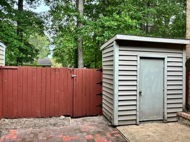 1303 Glyndon DR, Virginia Beach, VA 23464
