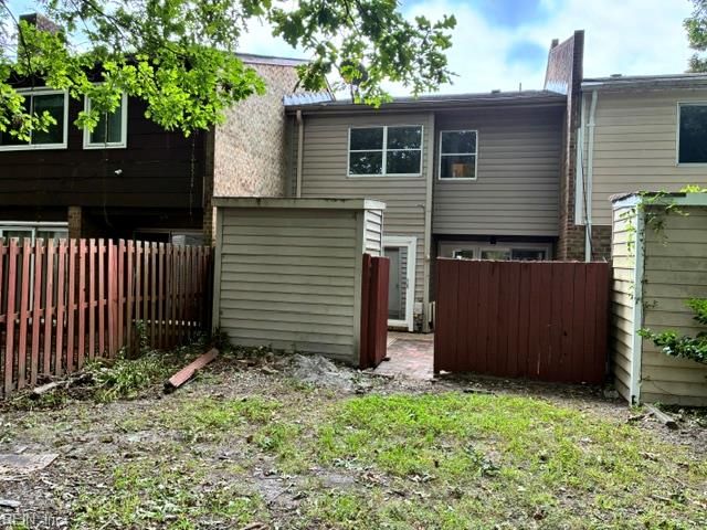 1303 Glyndon DR, Virginia Beach, VA 23464