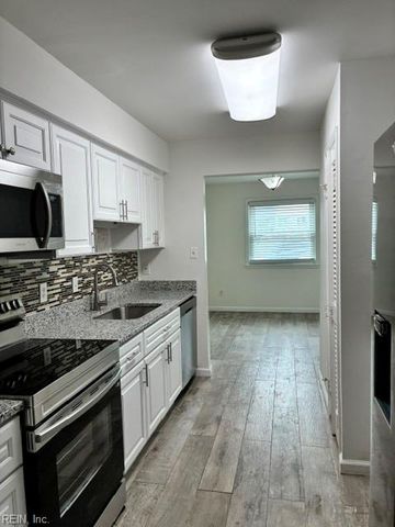1303 Glyndon DR, Virginia Beach, VA 23464