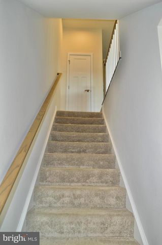 8644 SHADY PINES DR, Frederick, MD 21704
