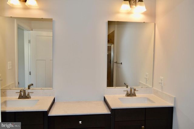 8644 SHADY PINES DR, Frederick, MD 21704