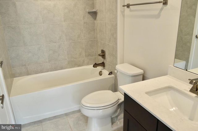 8644 SHADY PINES DR, Frederick, MD 21704