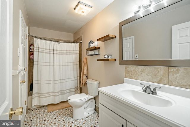 758 SANDRA LN, Norristown, PA 19403