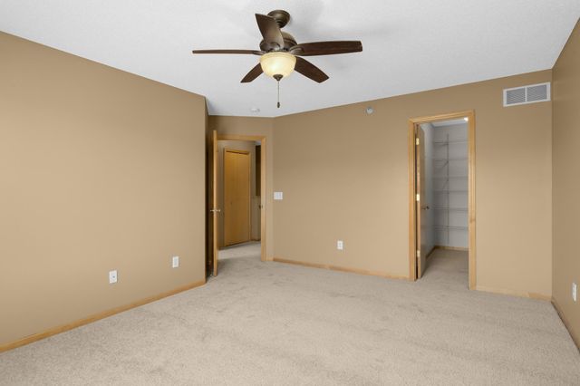 3672 Abercrombie Lane, Stillwater, MN 55082