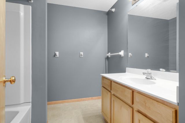 3672 Abercrombie Lane, Stillwater, MN 55082