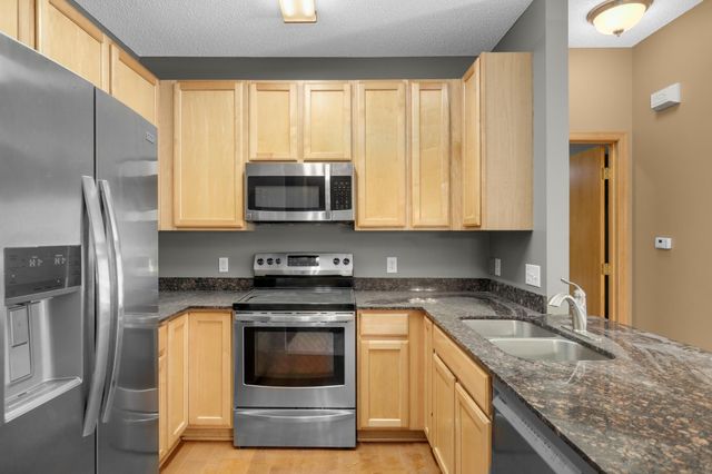 3672 Abercrombie Lane, Stillwater, MN 55082