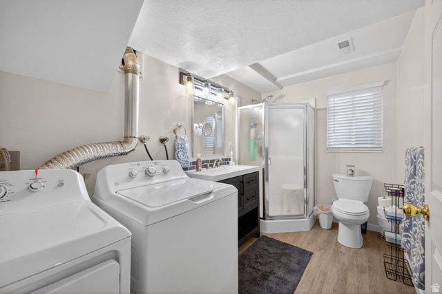 990 W 2600 N, Layton, UT 84041