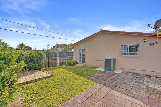 6501 SW 30th St, Miami, FL 33155