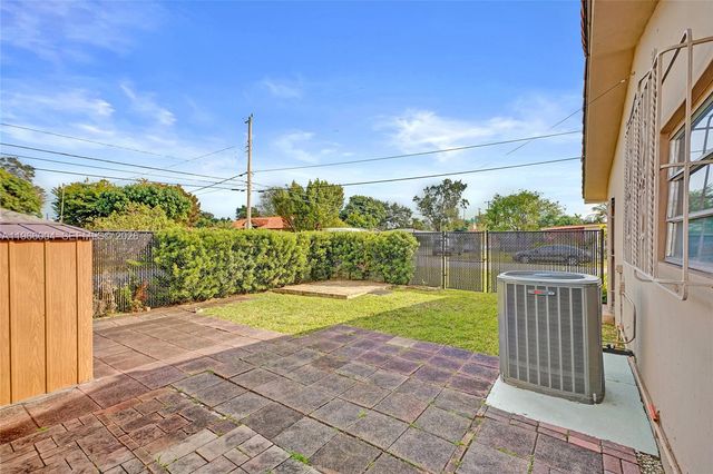 6501 SW 30th St, Miami, FL 33155