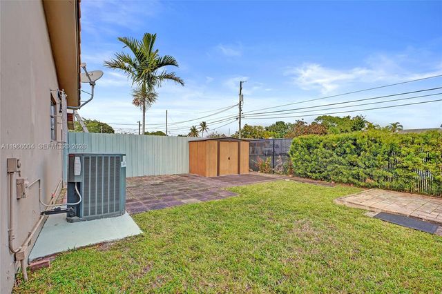 6501 SW 30th St, Miami, FL 33155