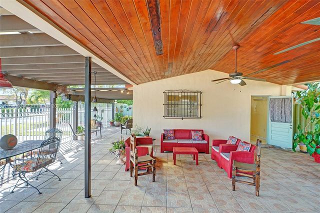 6501 SW 30th St, Miami, FL 33155