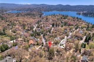 27998 W Shore Road, Lake Arrowhead, CA 92352
