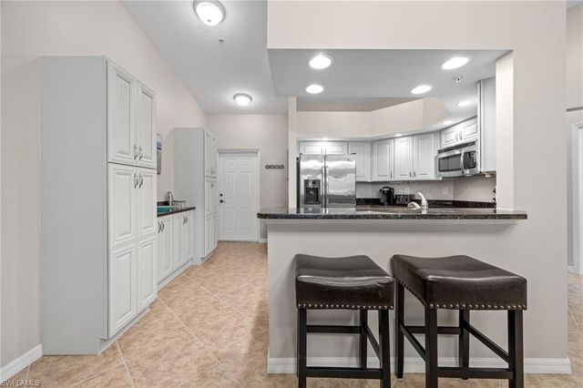 1113 Winding Pines CIR # 203, Cape Coral, FL 33909