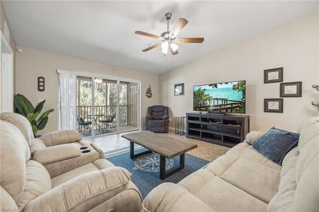 1113 Winding Pines CIR # 203, Cape Coral, FL 33909