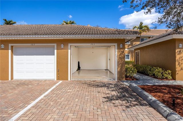 1113 Winding Pines CIR # 203, Cape Coral, FL 33909