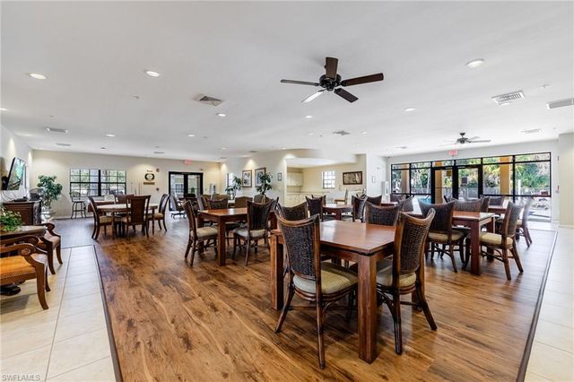 1113 Winding Pines CIR # 203, Cape Coral, FL 33909