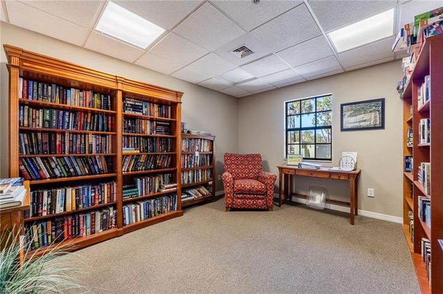 1113 Winding Pines CIR # 203, Cape Coral, FL 33909