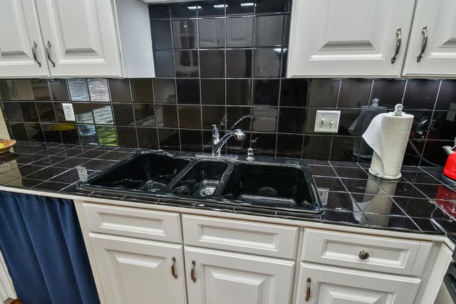 3243 S Kickapoo Avenue, Springfield, MO 65804