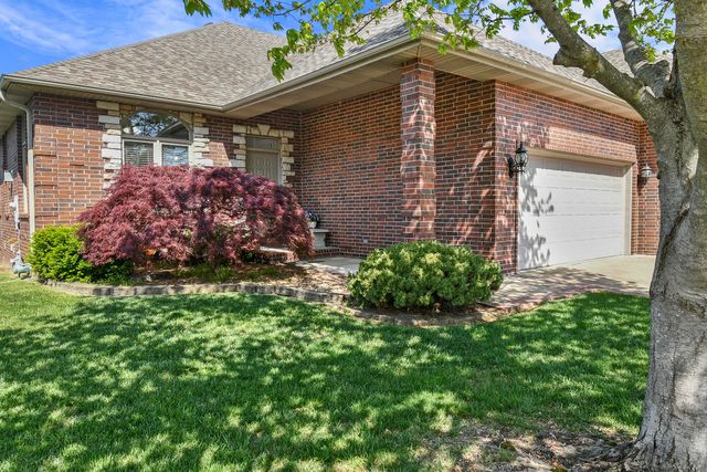 3243 S Kickapoo Avenue, Springfield, MO 65804