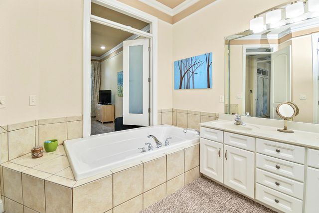 3243 S Kickapoo Avenue, Springfield, MO 65804