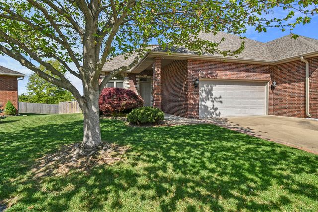 3243 S Kickapoo Avenue, Springfield, MO 65804