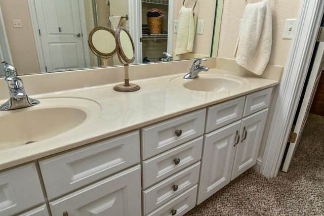 3243 S Kickapoo Avenue, Springfield, MO 65804