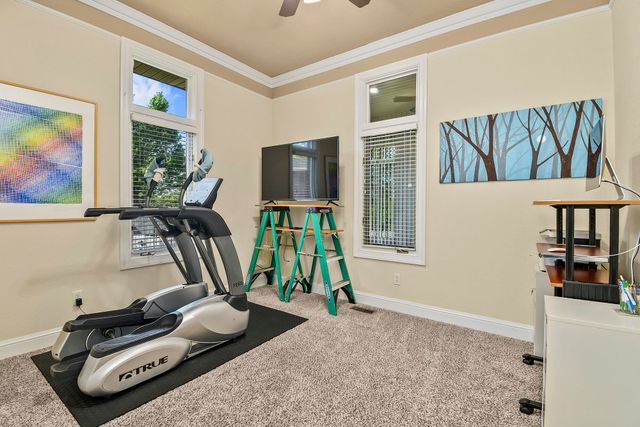 3243 S Kickapoo Avenue, Springfield, MO 65804