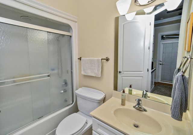 3243 S Kickapoo Avenue, Springfield, MO 65804