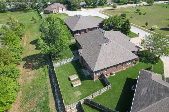 3243 S Kickapoo Avenue, Springfield, MO 65804