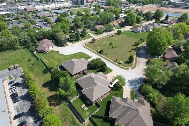 3243 S Kickapoo Avenue, Springfield, MO 65804