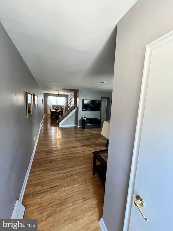 2702 E COUNTRY CLUB RD, PHILADELPHIA, PA 19131 — photo 3