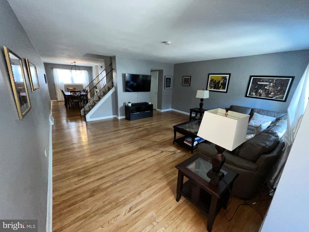 2702 E COUNTRY CLUB RD, PHILADELPHIA, PA 19131 — photo 5