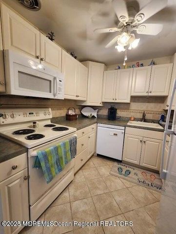 260 Ocean Avenue 18A, Sea Bright, NJ 07760