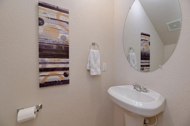5800 Needle Nook CT 48, Austin, TX 78744