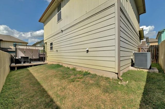5800 Needle Nook CT 48, Austin, TX 78744