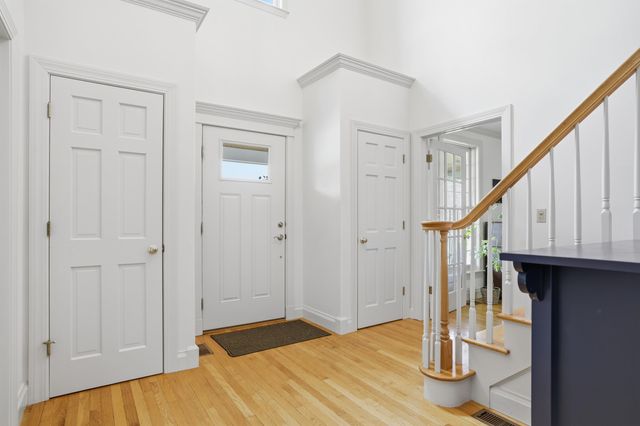 28 Wright Acres Road, Bedford, NH 03110