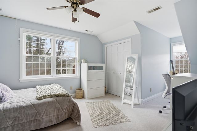28 Wright Acres Road, Bedford, NH 03110