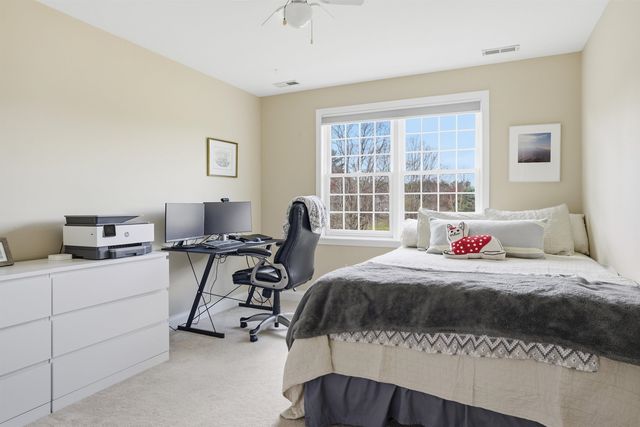 28 Wright Acres Road, Bedford, NH 03110
