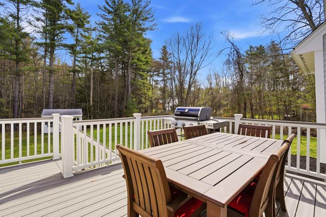 28 Wright Acres Road, Bedford, NH 03110