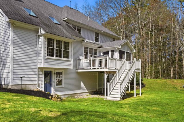 28 Wright Acres Road, Bedford, NH 03110